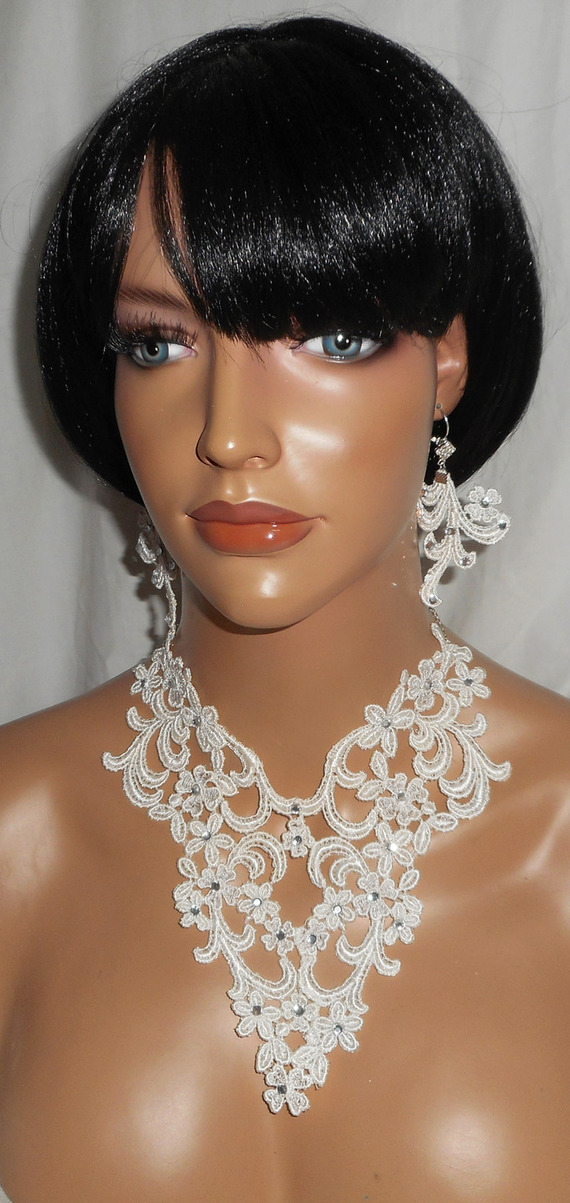 Earrings arabesque lace with Swarovski crystal