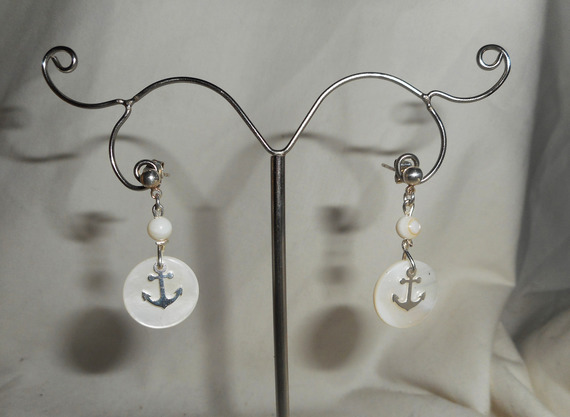 Mother of pearl and marine ink earrings on 925 sterling silver sleeper