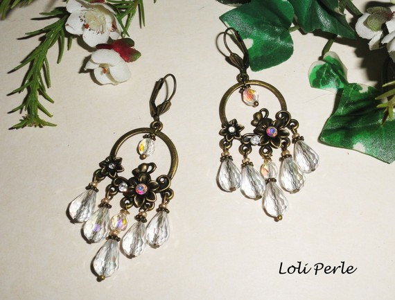 Flower and drop earrings with crystal drops