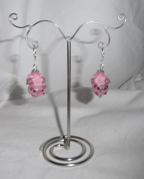 Original pink flower earrings with pearls and glass pigs