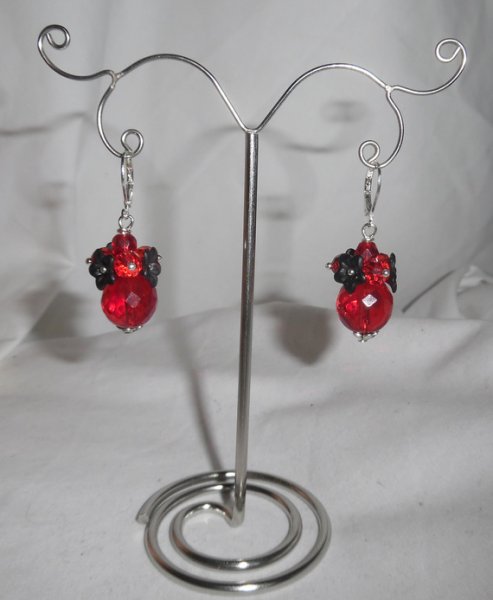 Original black flower earrings with red crystal beads