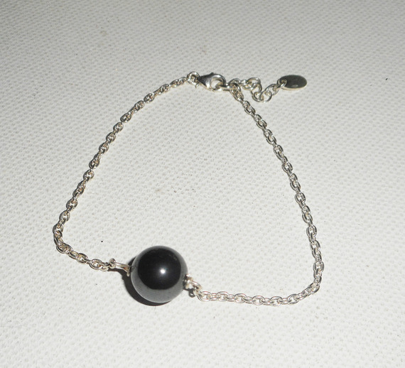 925 silver bracelet with hematite pearl on silver chain