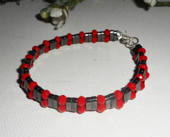 Hematite stone bracelet with red crystal beads and silver 925