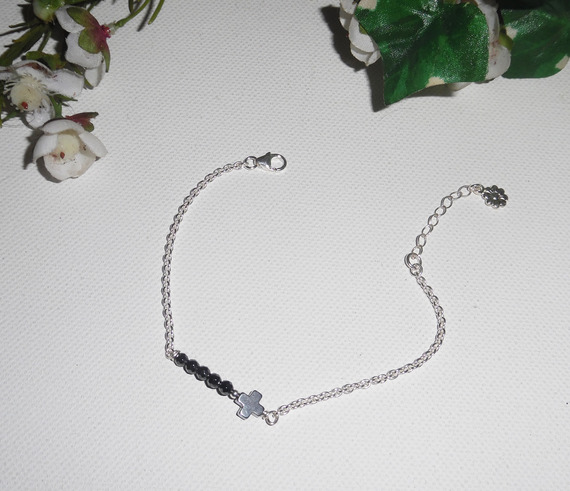 Original cross and hematite stones bracelet on 925 silver chain