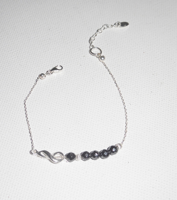 Original bracelet music note and hematite beads on 925 silver chain