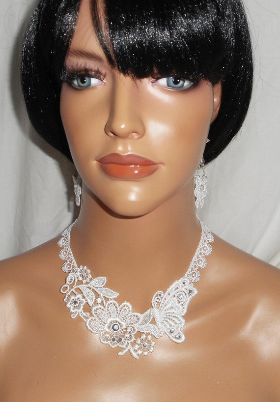 White lace flower and butterfly ceremony necklace with Swarovski crystal and pearls