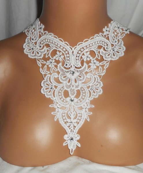 White lace ceremony necklace with flowers and Swarovski crystal