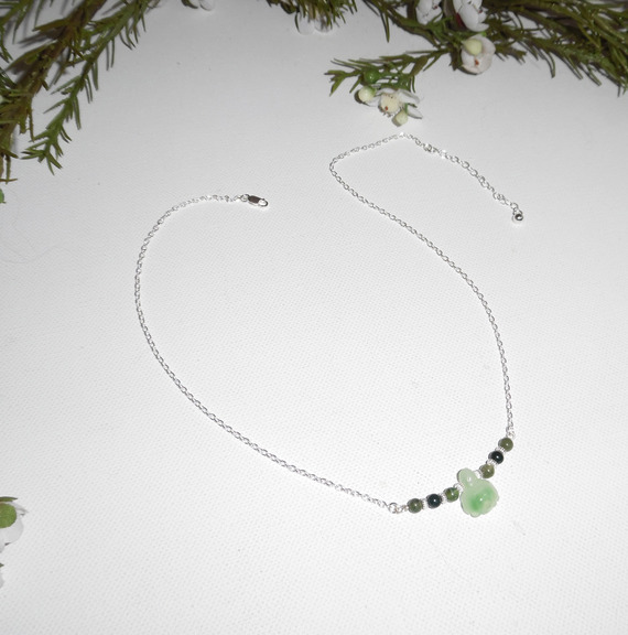 Original 925 silver necklace with turtle and jade beads on chain