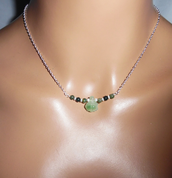 Original 925 silver necklace with turtle and jade beads on chain