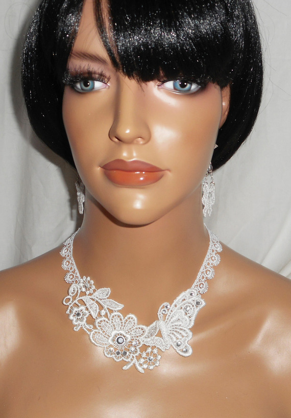 White lace flower and butterfly necklace set with Swarovski crystal and pearls