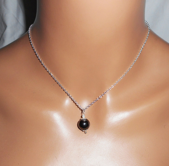 Hematite stone set on 925 silver chain