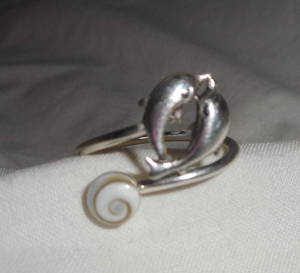 925 silver dolphin ring with eye of St Lucia