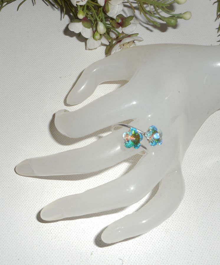 Double flower ring in Swarovski crystal