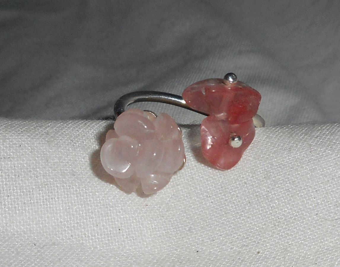 Flower and stone ring - pink quartz and silver 925