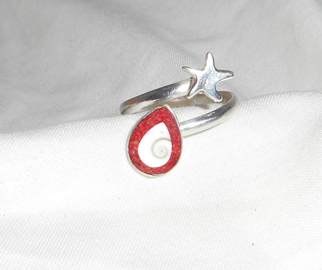 Original 925 silver ring with starfish and eye of St Lucia