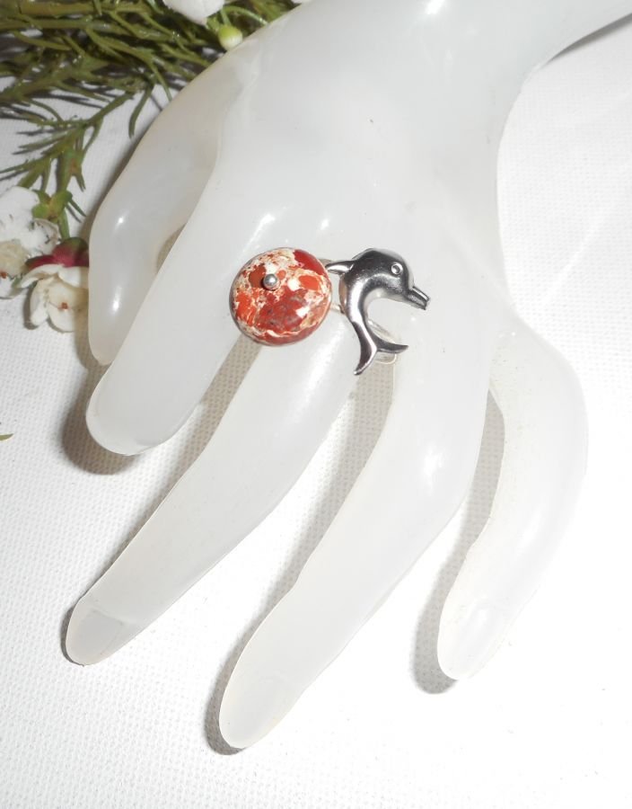 Original 925 silver ring with jasper stone and dolphin