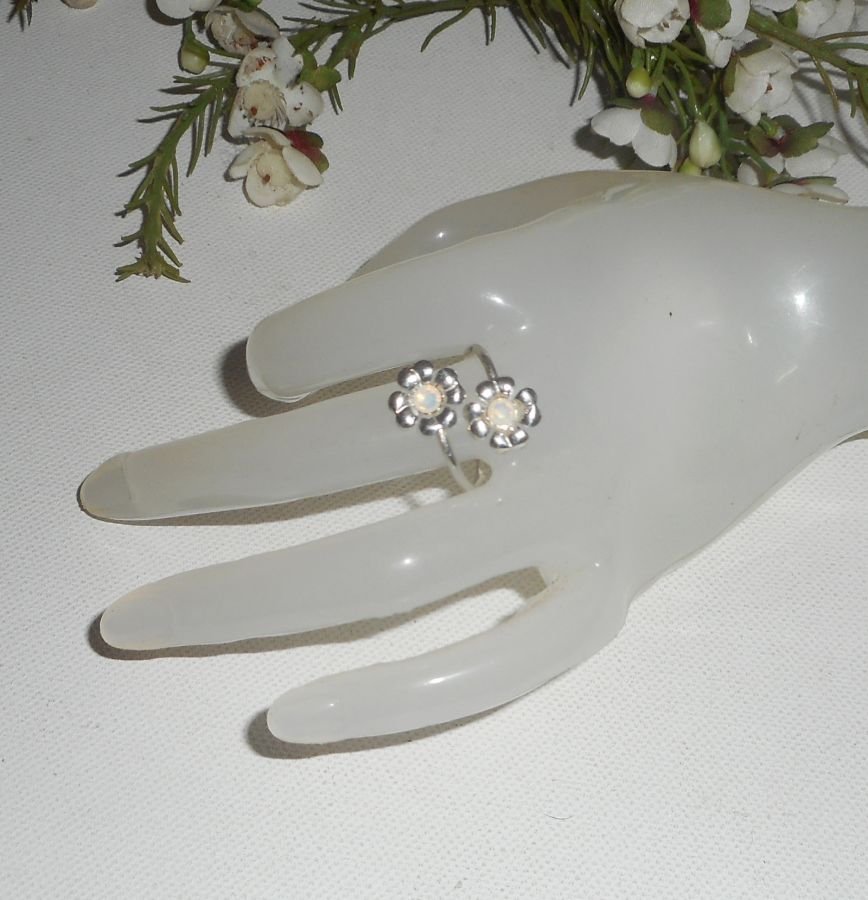 Original 925 silver ring with flowers and white Swarovski crystal