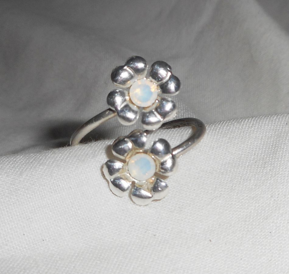 Original 925 silver ring with flowers and white Swarovski crystal