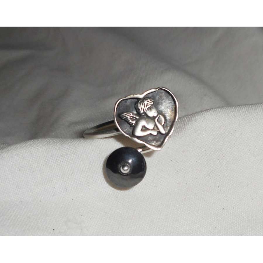 Original 925 silver ring with angel in heart and hematite stone