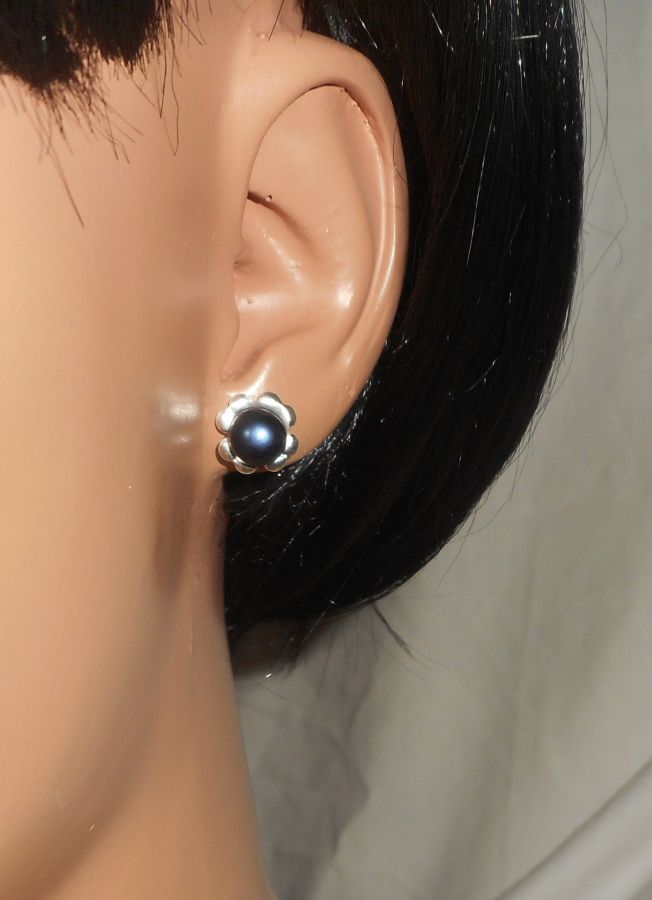 925 silver earrings with black cultured pearl