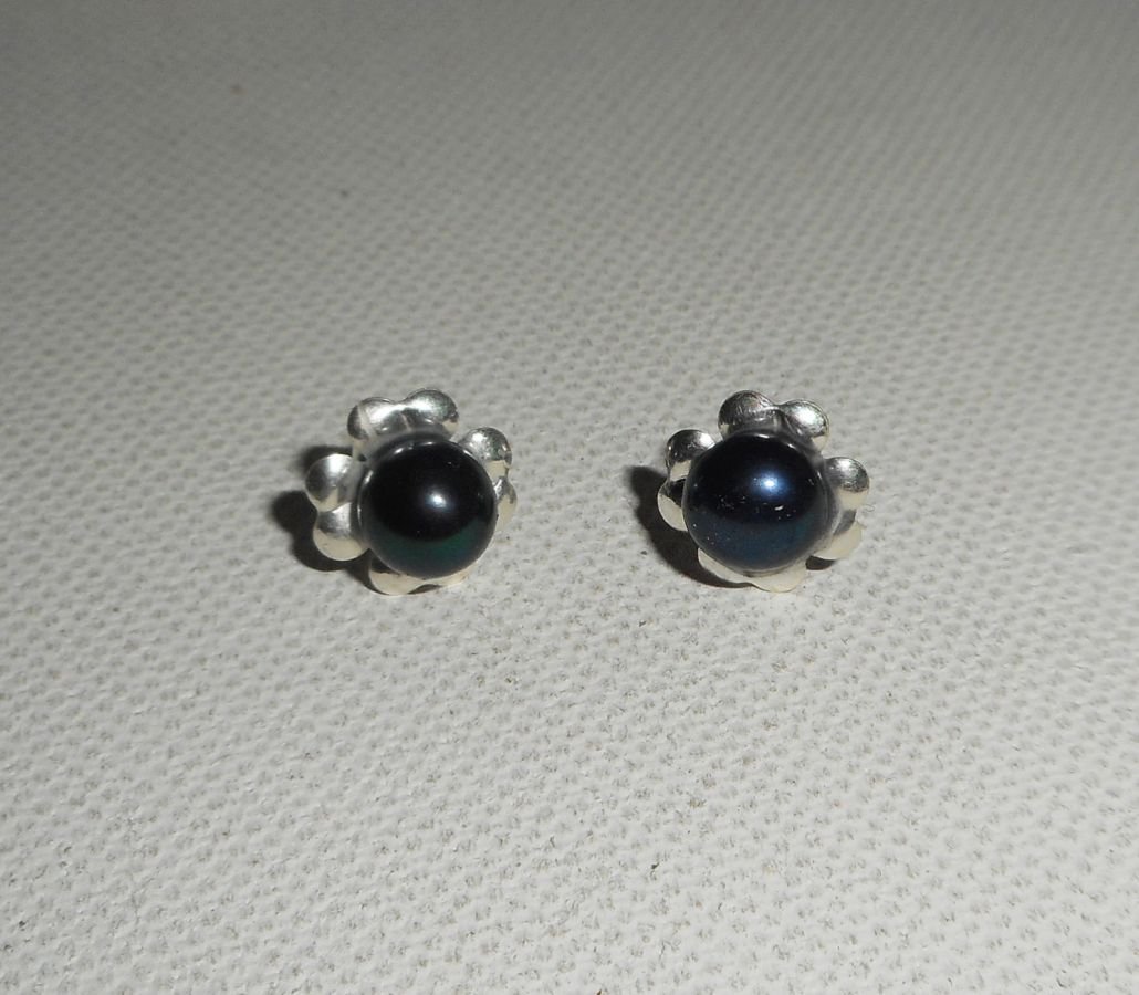 925 silver earrings with black cultured pearl