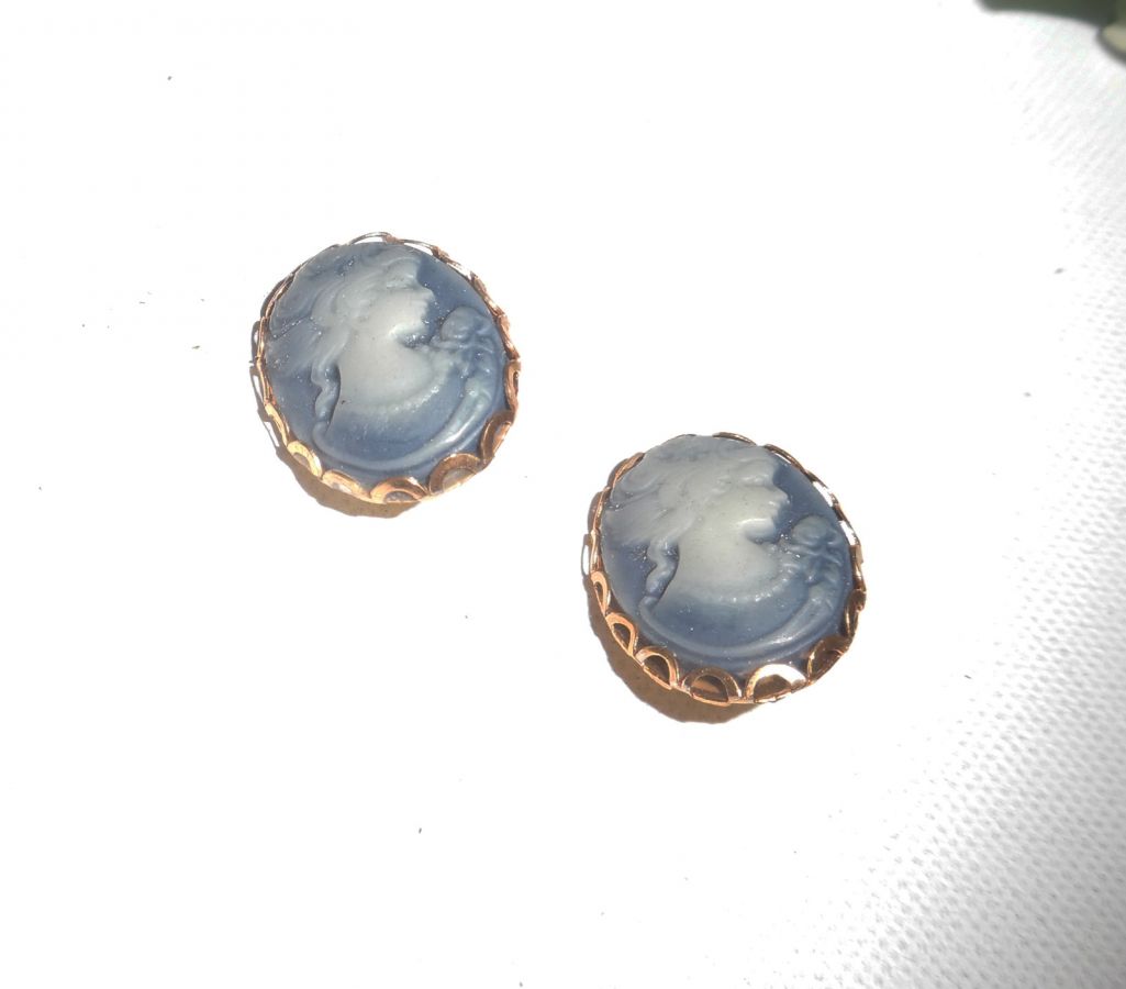 Blue cameo earrings on clips