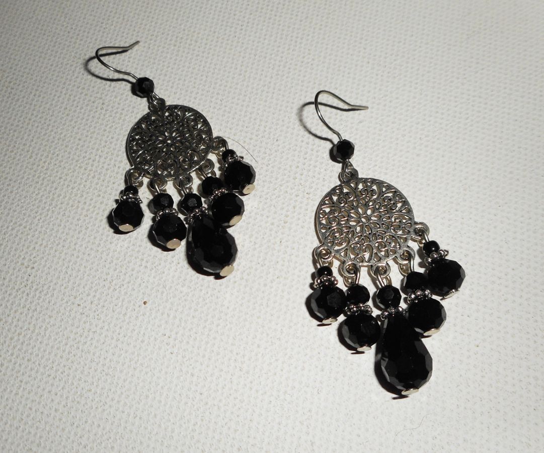 Black crystal beads earrings with floral connectors