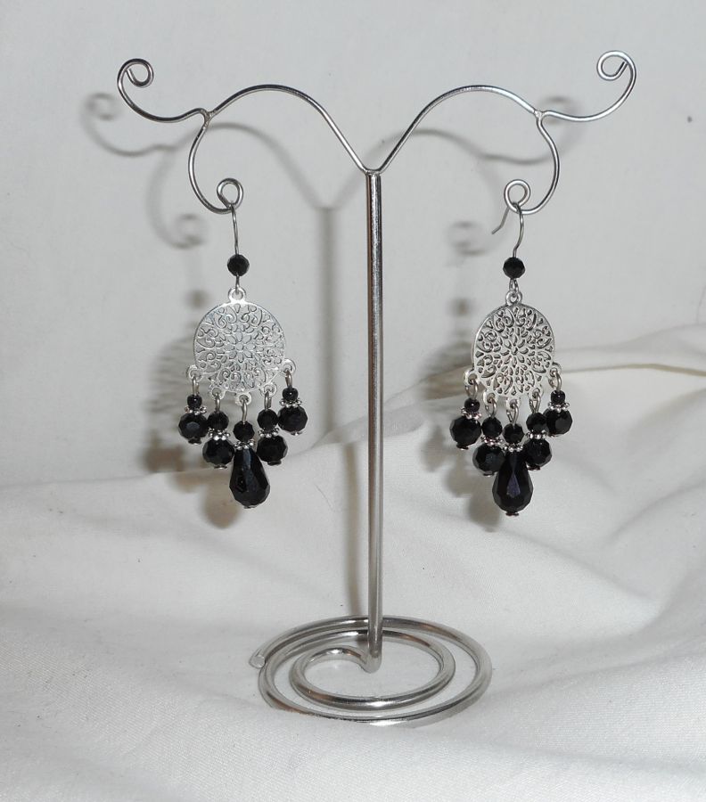 Black crystal beads earrings with floral connectors