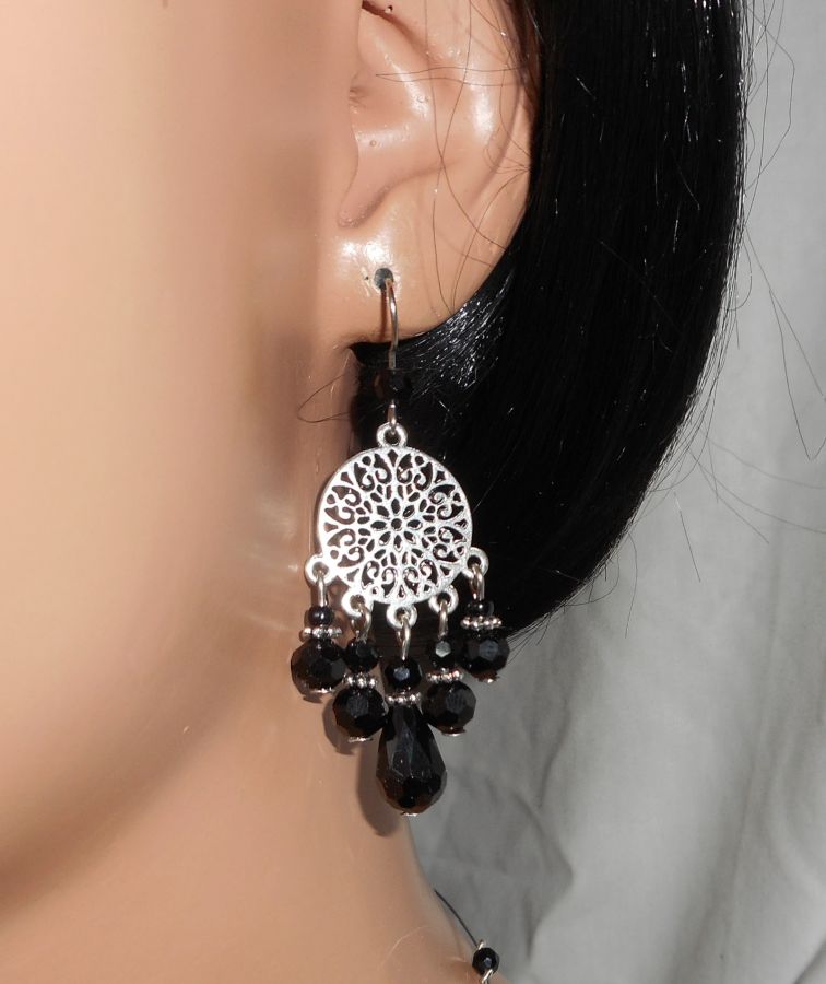 Black crystal beads earrings with floral connectors