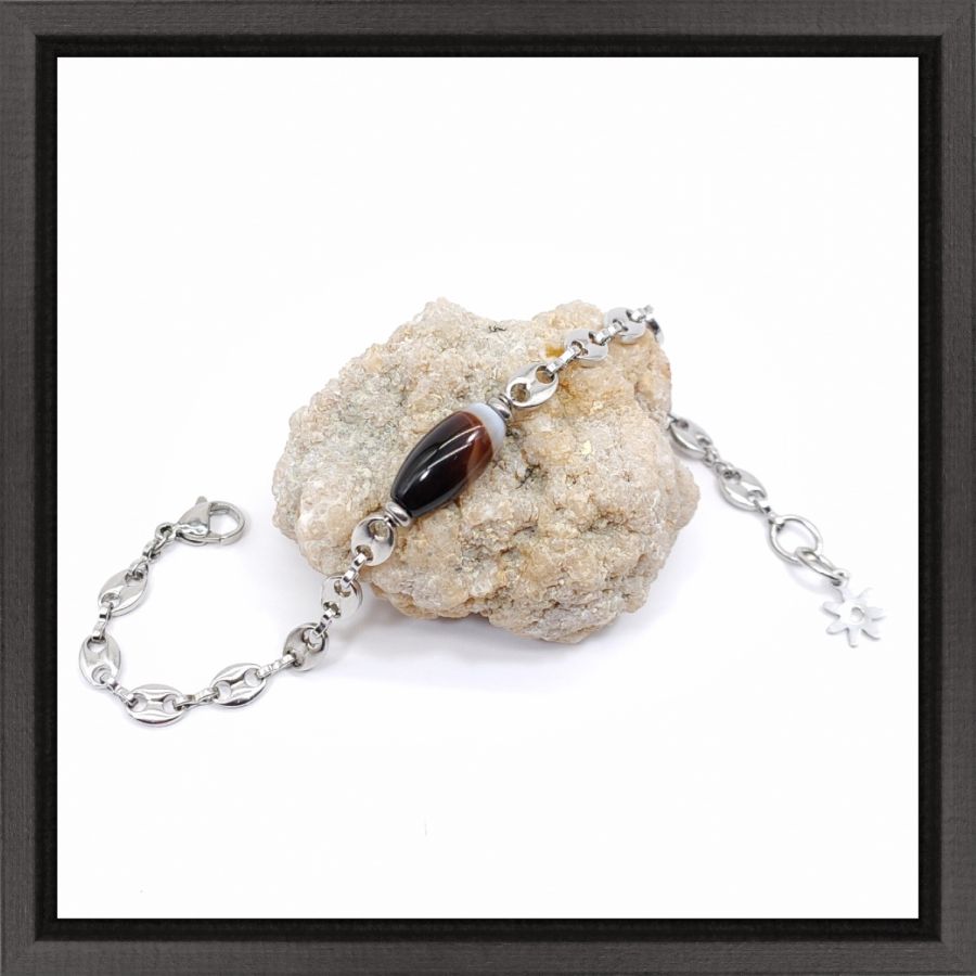 Agate bracelet on steel coffee bean chain 