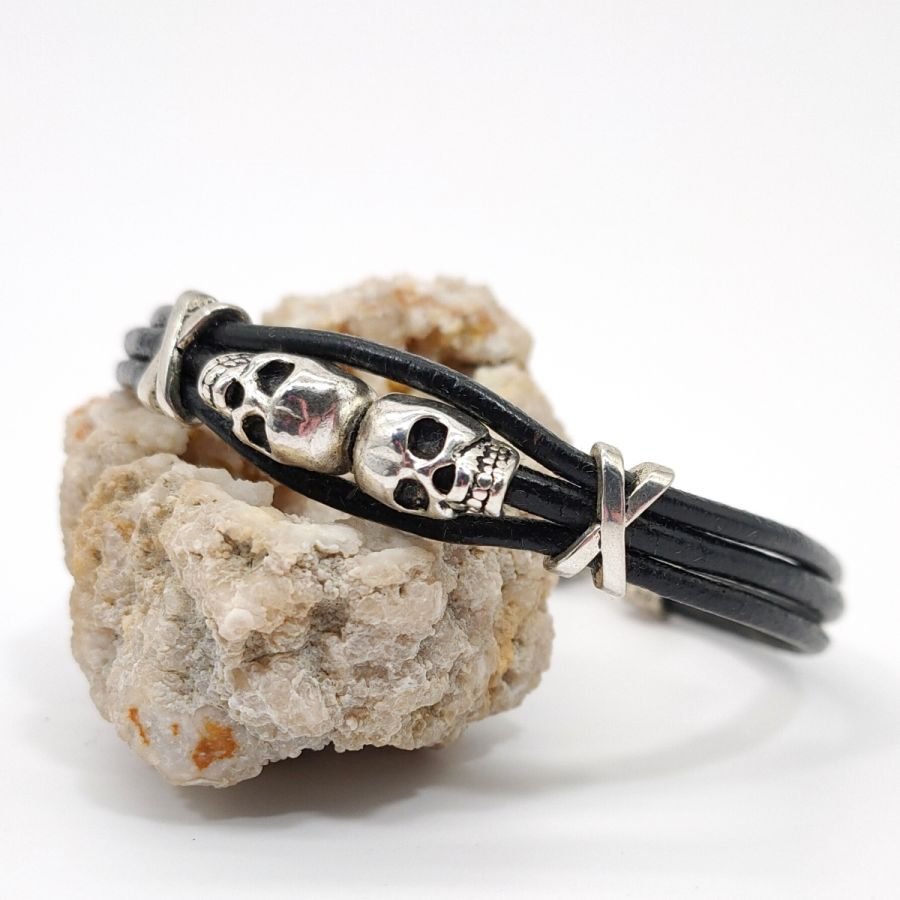 Men's black leather bracelet multi-ranks with double skull bead 