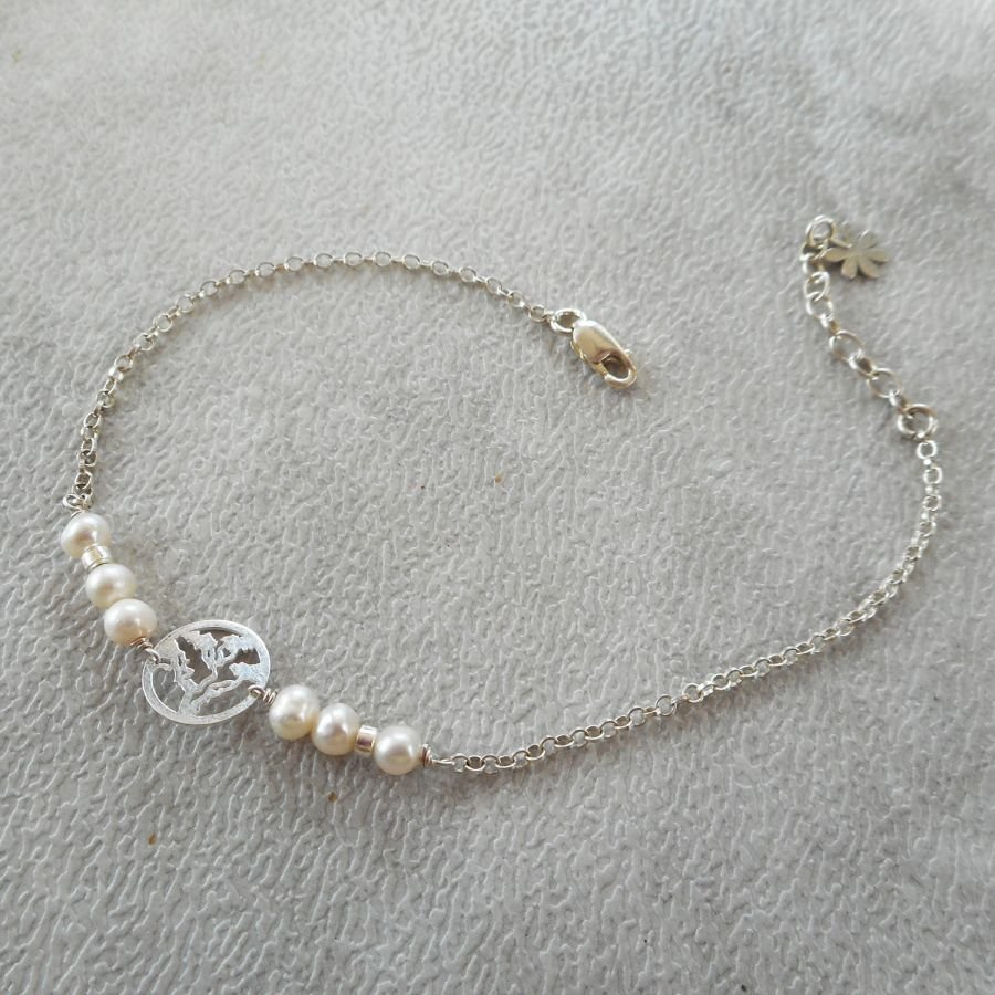 Cultured pearl bracelet with tree of life in silver 925