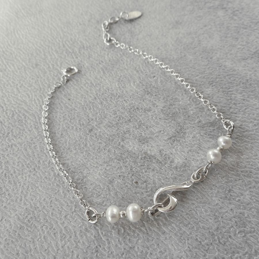 Cultured pearls bracelet with music note in silver 925