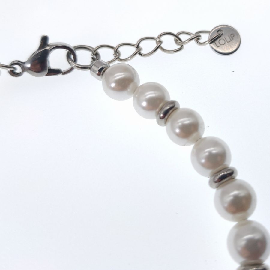 White cultured pearl and stainless steel bracelet