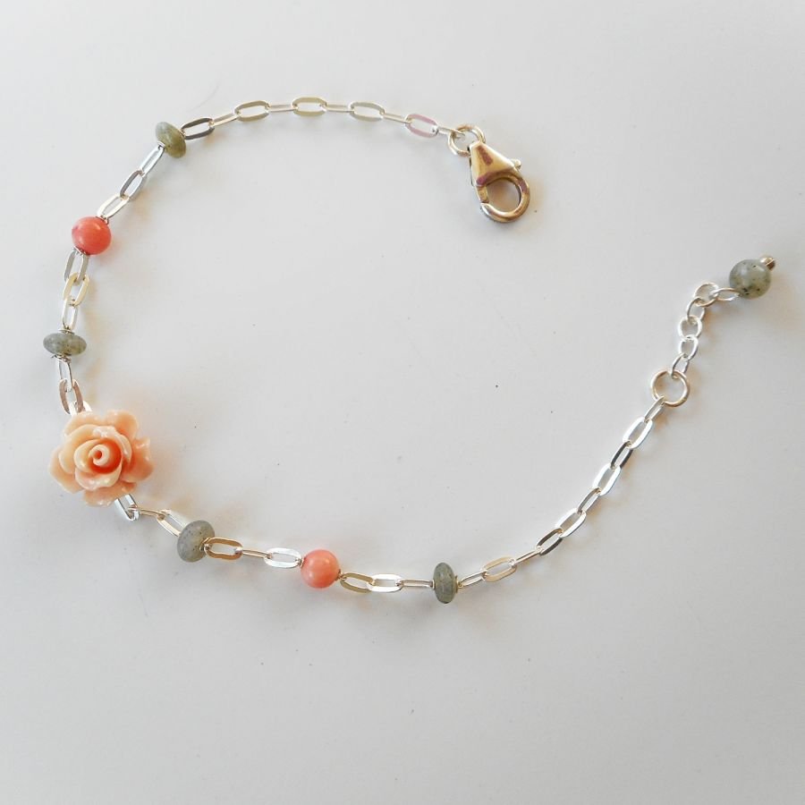 Labradorite and coral stone bracelet with rose on 925 silver chain