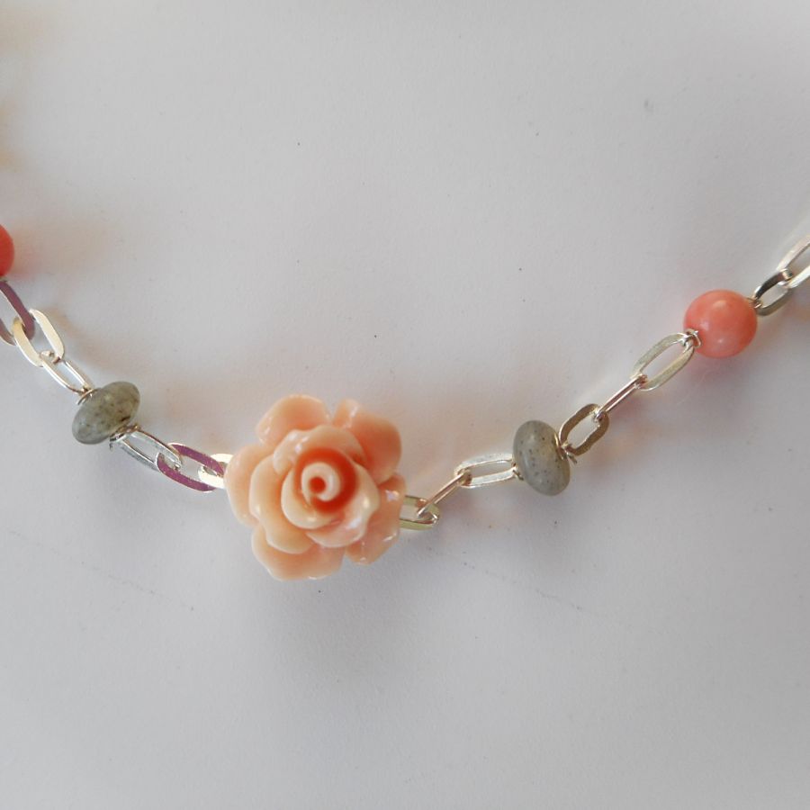 Labradorite and coral stone bracelet with rose on 925 silver chain