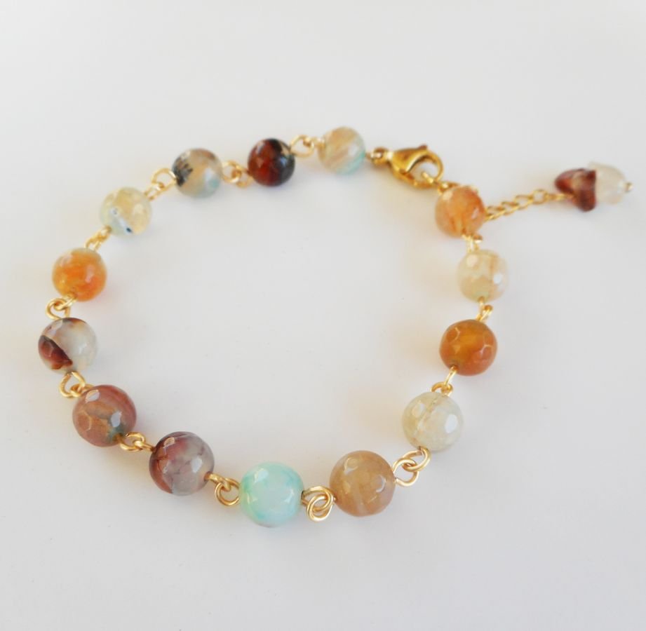 Bracelet with faceted multicolored Agate stones