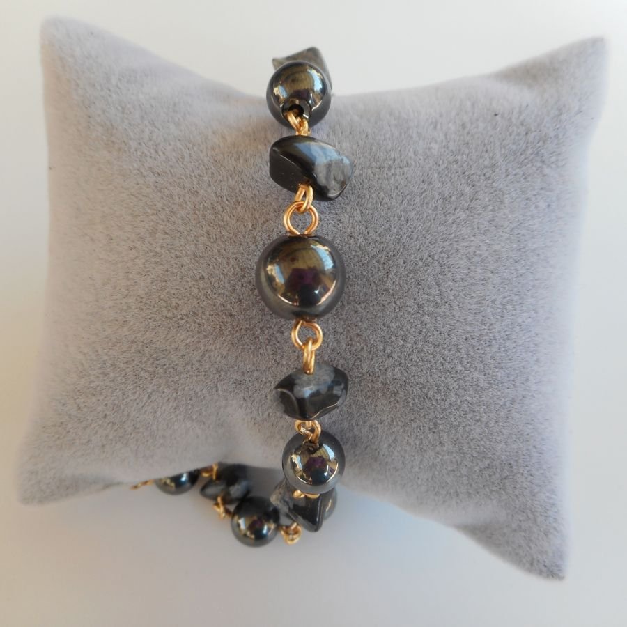 Hematite and obsidian stones bracelet