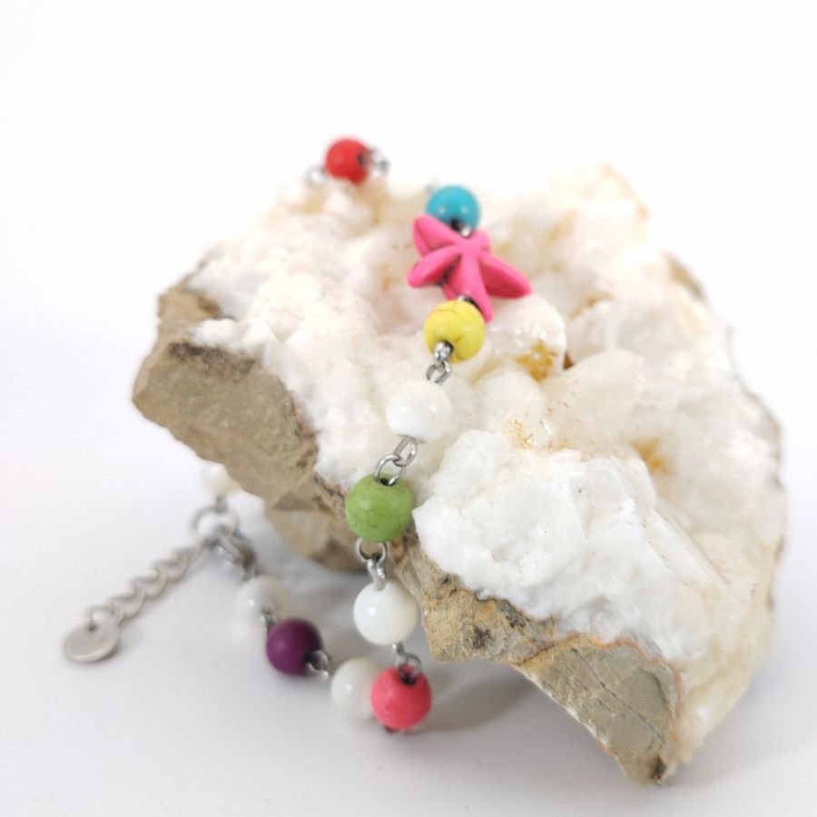 Multicolored stone bracelet with pink starfish