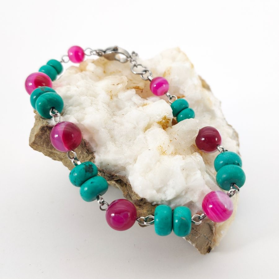 Turquoise and fuchsia pink agate bracelet