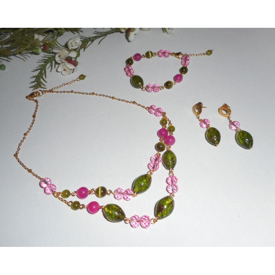 Murano Glass and pink and green crystal bracelet on gold steel chain