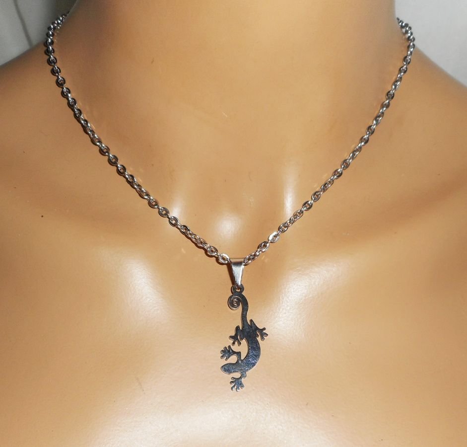 Geiko necklace on stainless steel chain