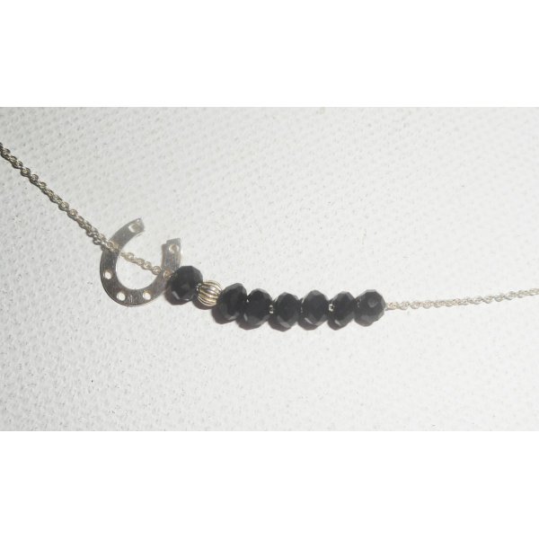 925 silver choker necklace with small horseshoe and black crystal beads