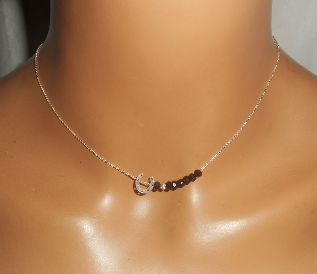 925 silver choker necklace with small horseshoe and black crystal beads