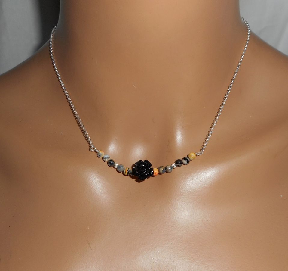 Pink necklace carved in black gorgon with small agates on 925 silver chain