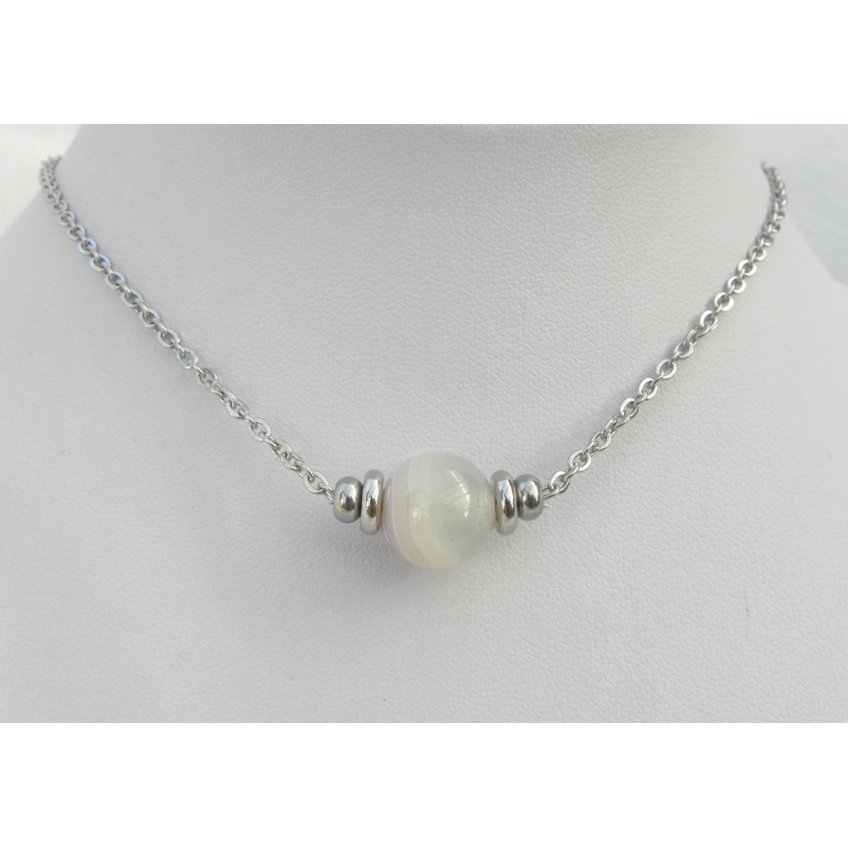 Solitaire necklace with grey agate stone and stainless steel beads