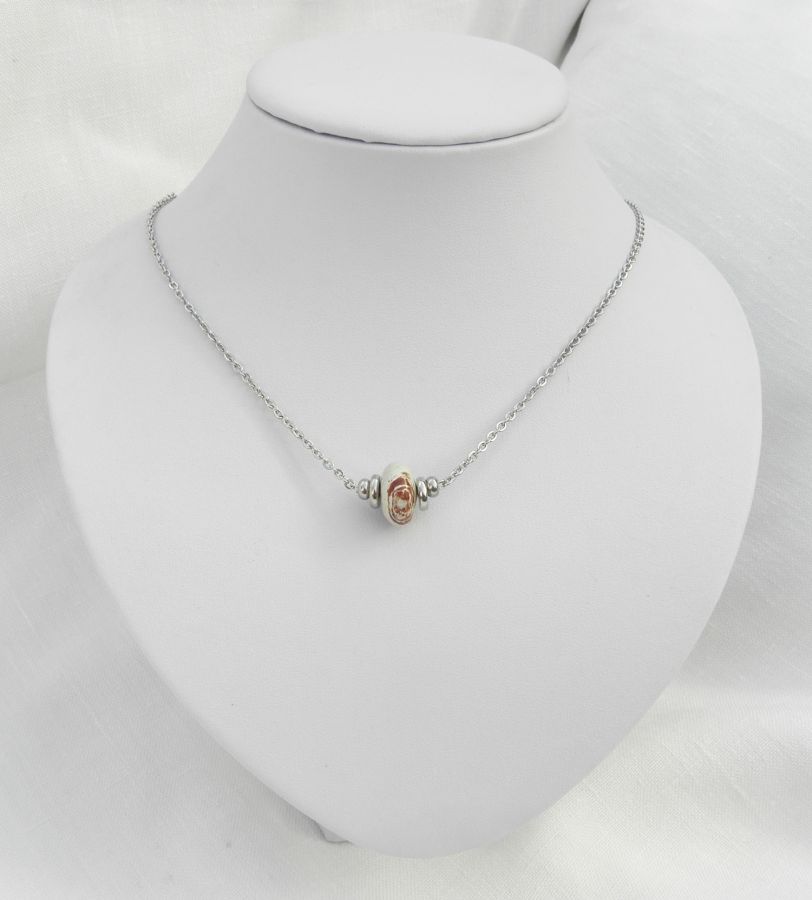 Solitaire necklace with beige round jasper stone and stainless steel beads