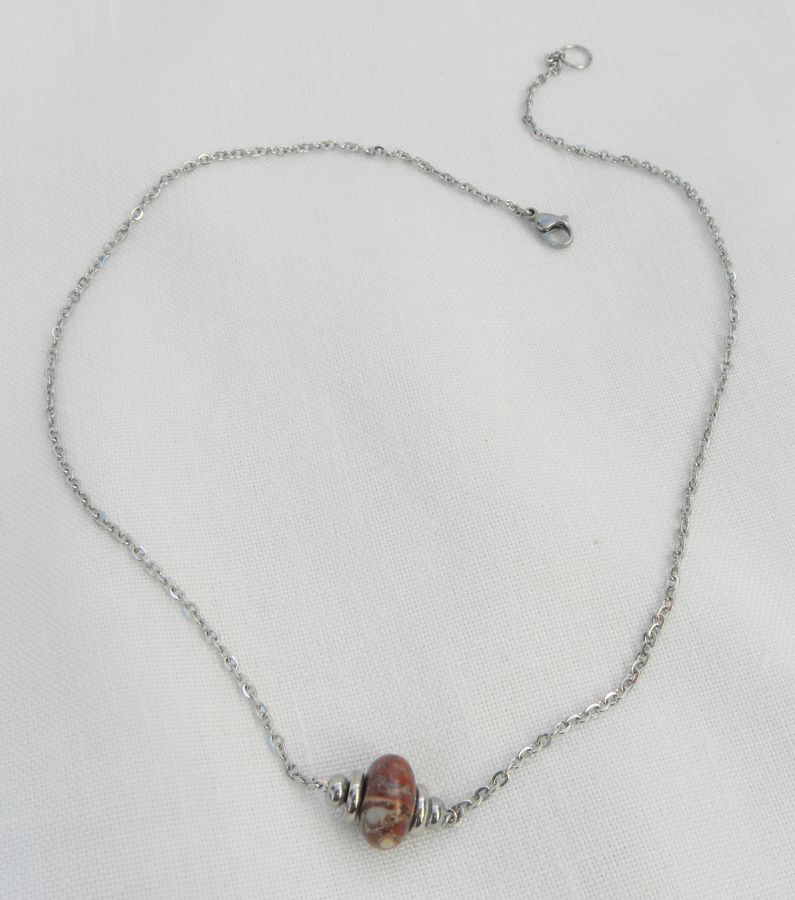 Solitaire necklace with brown round jasper stone and stainless steel beads