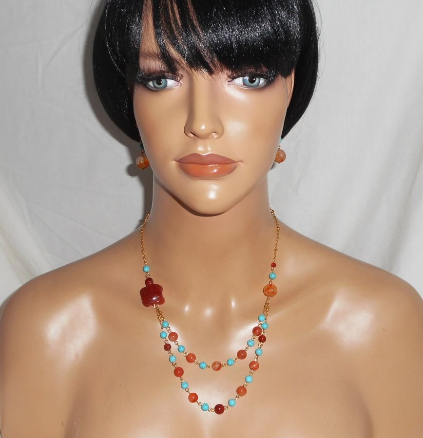 Turtle necklace with carnelian and turquoise stones 