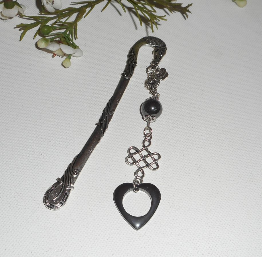 Horseshoe bookmark with silver bow and hematite stones heart